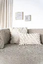 Wabi_kussen_45x45cm_OffWhite_sfeer1_220183.webp