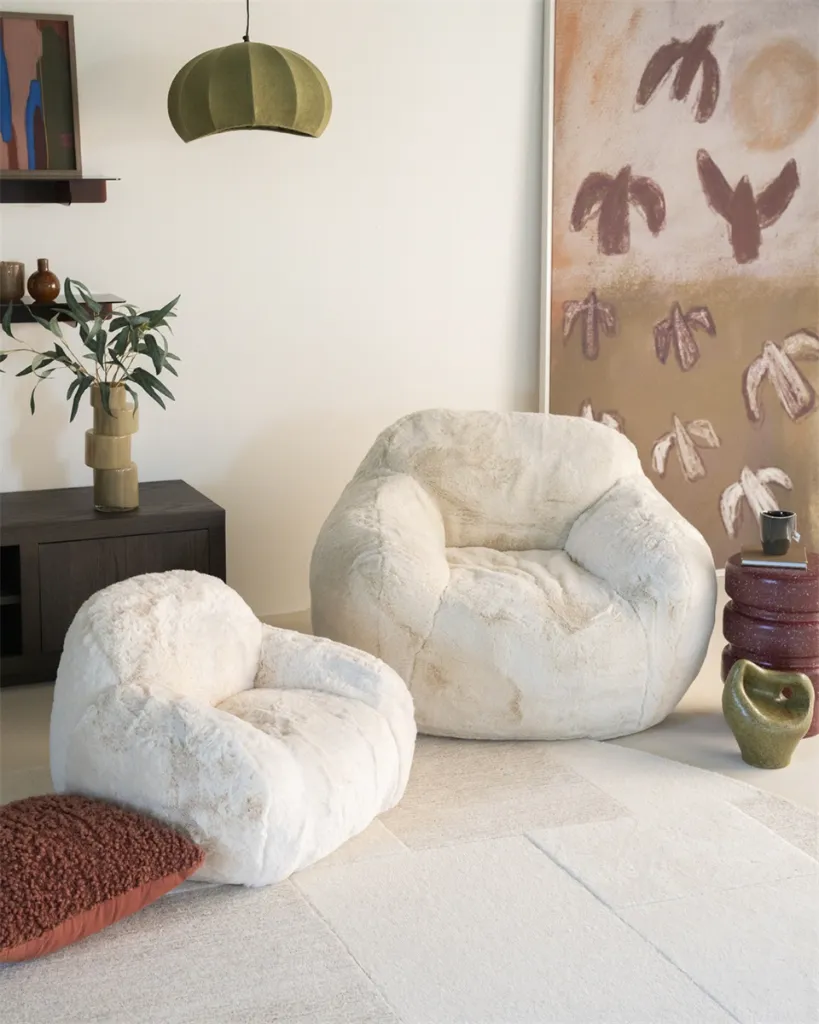 Little Hug_beige_sfeer1_250092.webp