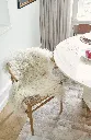 Sheepskin_Austrian_Curly_OffWhite_sfeer_2_NCL1036 2710002814564.webp